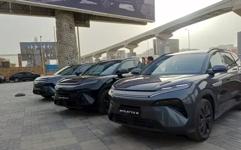 بي واي دي ATTO 8 تظهر في مصر بسعر 2.8 مليون جنيه.. 7 مقاعد ومدى يتجاوز